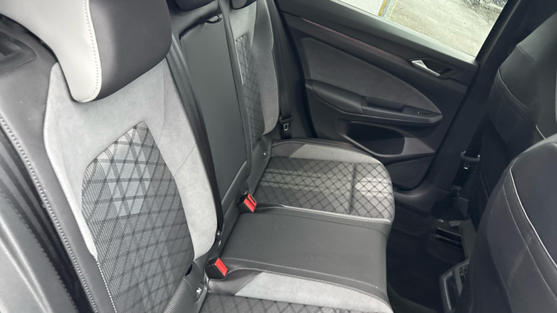 Volkswagen Golf 1.5 eTSI 150 R-Line 5dr DSG Petrol Hatchback